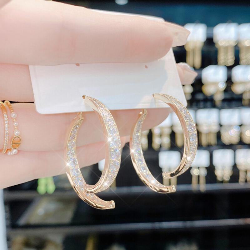 Hoops™ - Schitterende oorbellen voor elke Gelegenheid!