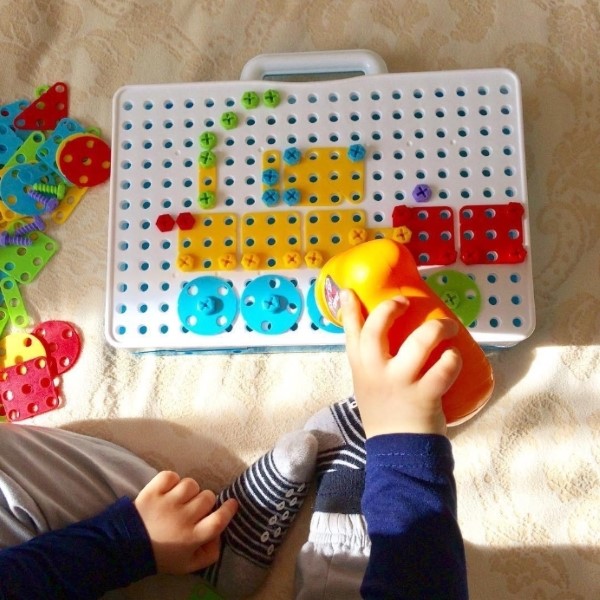 Buildo™ - De ultieme gereedschapskist voor kleine bouwers!
